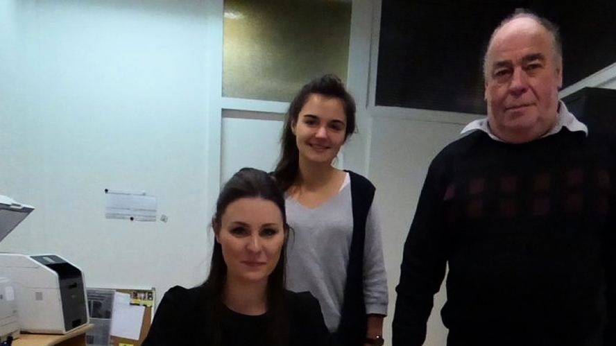 découvrez la réponse de julie rouanet face au scandale de la médecine du travail. dans cette analyse percutante, elle aborde les enjeux cruciaux de la santé au travail et propose des pistes de réflexion pour améliorer la situation actuelle.