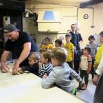 découvrez les secrets du chocolat à rodez : une aventure gourmande au cœur des saveurs et des traditions chocolatées. plongez dans l'univers fascinant des artisans chocolatiers et laissez-vous séduire par des créations uniques et savoureuses.