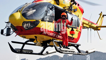 découvrez l'aventure palpitante de 'sauvetage dragon 34' ! un récit captivant où courage et amitié s'allient pour sauver un dragon en danger. plongez dans un monde fascinant rempli de créatures fantastiques et de moments inoubliables.