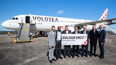 découvrez le succès de volotea sur la ligne rodez-paris, reliant élégance à l'efficacité. profitez d'un service de qualité et d'une expérience de voyage inoubliable entre ces deux destinations. réservez dès maintenant et vivez un trajet agréable !