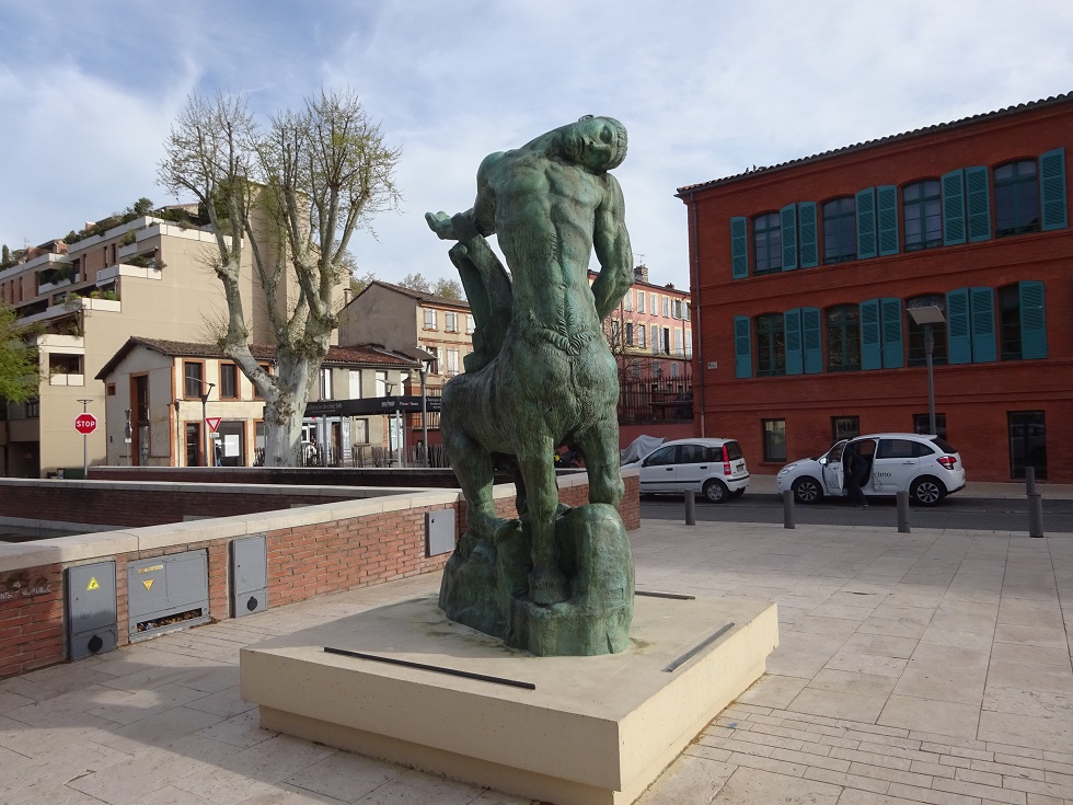 découvrez comment montauban célèbre la poésie en rendant hommage à 75 poètes, lors d’un événement dédié à l’art et à la littérature. une initiative culturelle à ne pas manquer !