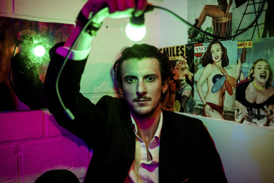 découvrez le témoignage d’un maire nocturne : son rôle, ses missions et les défis rencontrés pour assurer la tranquillité et la vie nocturne de sa commune.