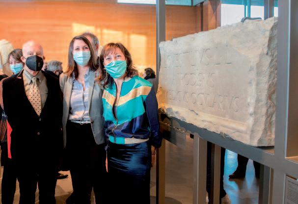 découvrez l'ambiance unique des coulisses d'une soirée aveyronnaise au musée : traditions locales, gastronomie authentique et rencontres inoubliables au cœur d'un lieu emblématique.